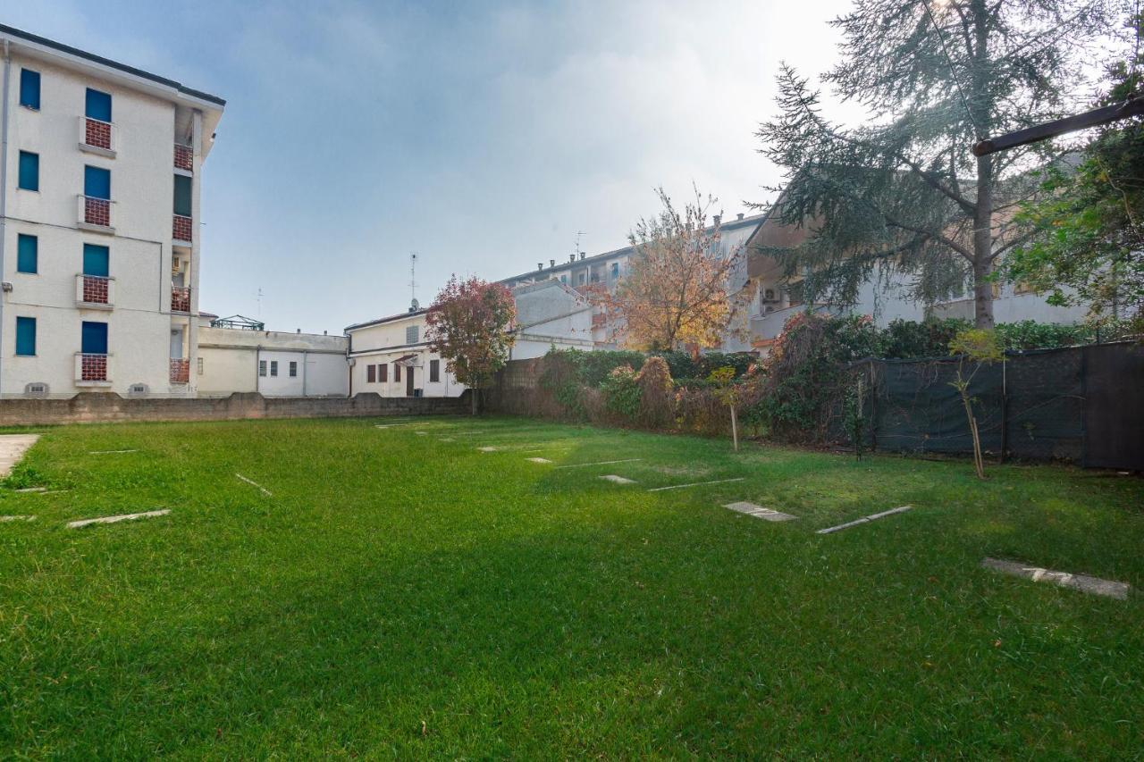 Lido di Pomposa Flat a due passi dalla Spiaggia! Esterno foto